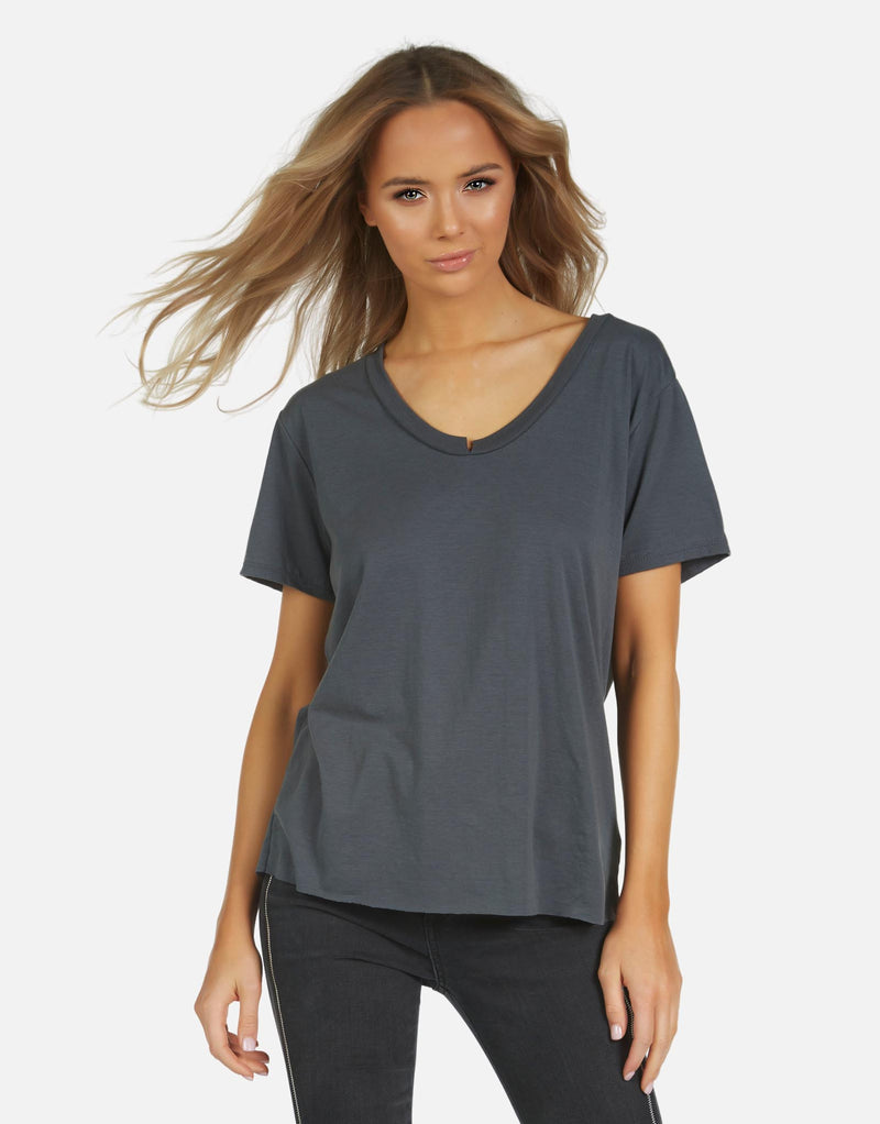 Delano Core Boyfriend Tee