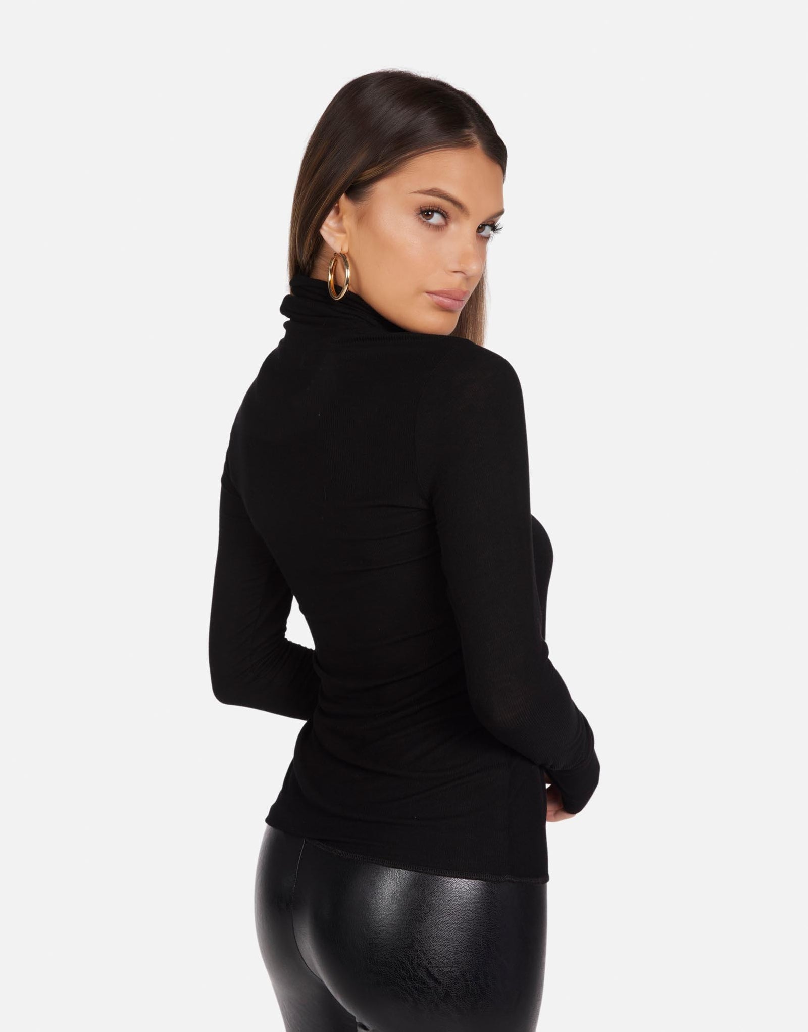 Women's L/S Fitted Turtleneck in Black | Arlen by Michael Lauren